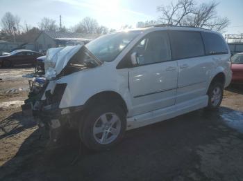  Salvage Dodge Caravan