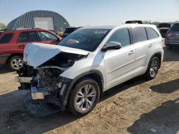  Salvage Toyota Highlander