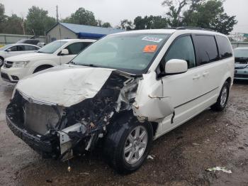  Salvage Chrysler Minivan