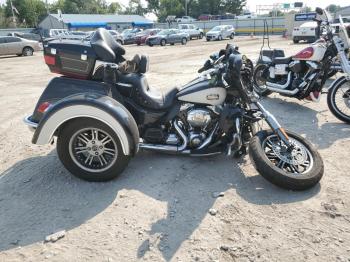  Salvage Harley-Davidson Fl