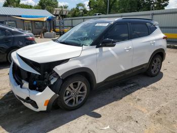  Salvage Kia Seltos