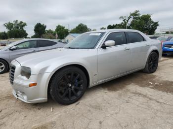  Salvage Chrysler 300
