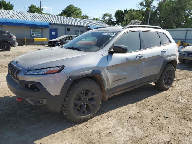  Salvage Jeep Cherokee