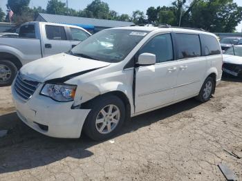  Salvage Chrysler Minivan