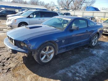  Salvage Ford Mustang