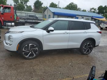  Salvage Mitsubishi Outlander