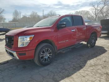  Salvage Nissan Titan