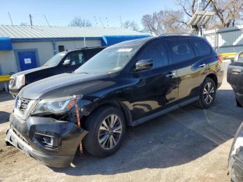  Salvage Nissan Pathfinder