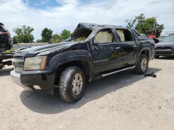  Salvage Chevrolet Avalanche