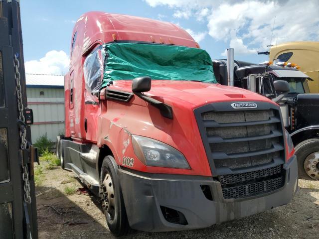 Salvage Freightliner Cascadia 1