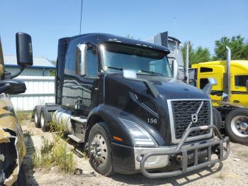  Salvage Volvo Vnr