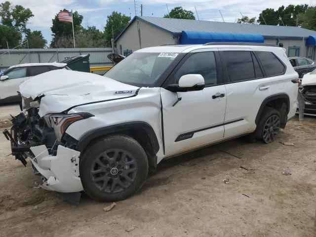  Salvage Toyota Sequoia