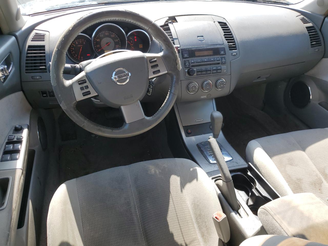 Nissan Altima S Image 5