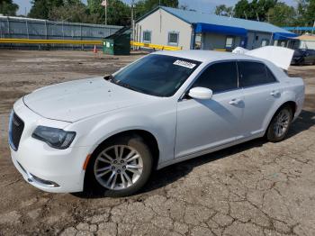  Salvage Chrysler 300
