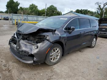  Salvage Chrysler Pacifica