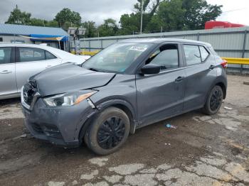  Salvage Nissan Kicks
