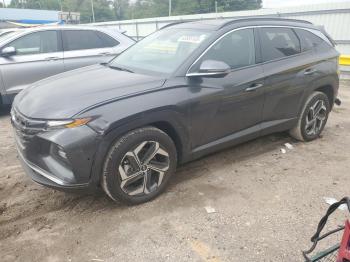 Salvage Hyundai TUCSON