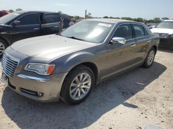  Salvage Chrysler 300