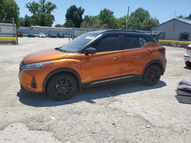  Salvage Nissan Kicks