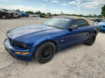  Salvage Ford Mustang