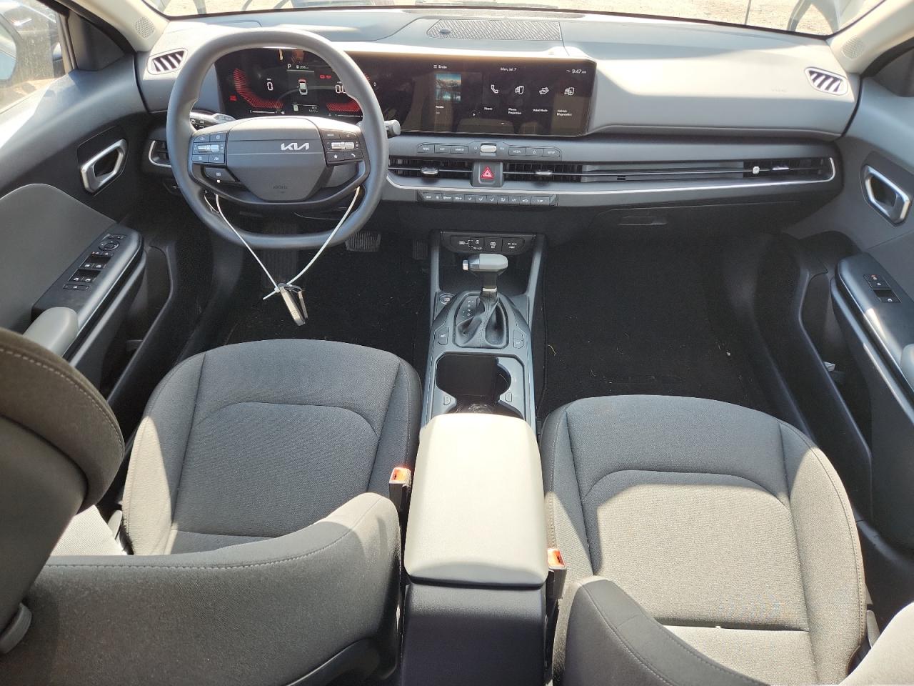 Kia K4 Lx Lx Image 4