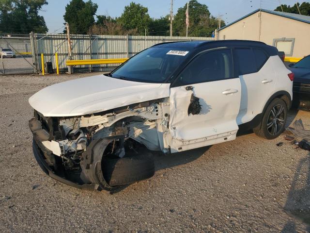  Salvage Volvo XC40