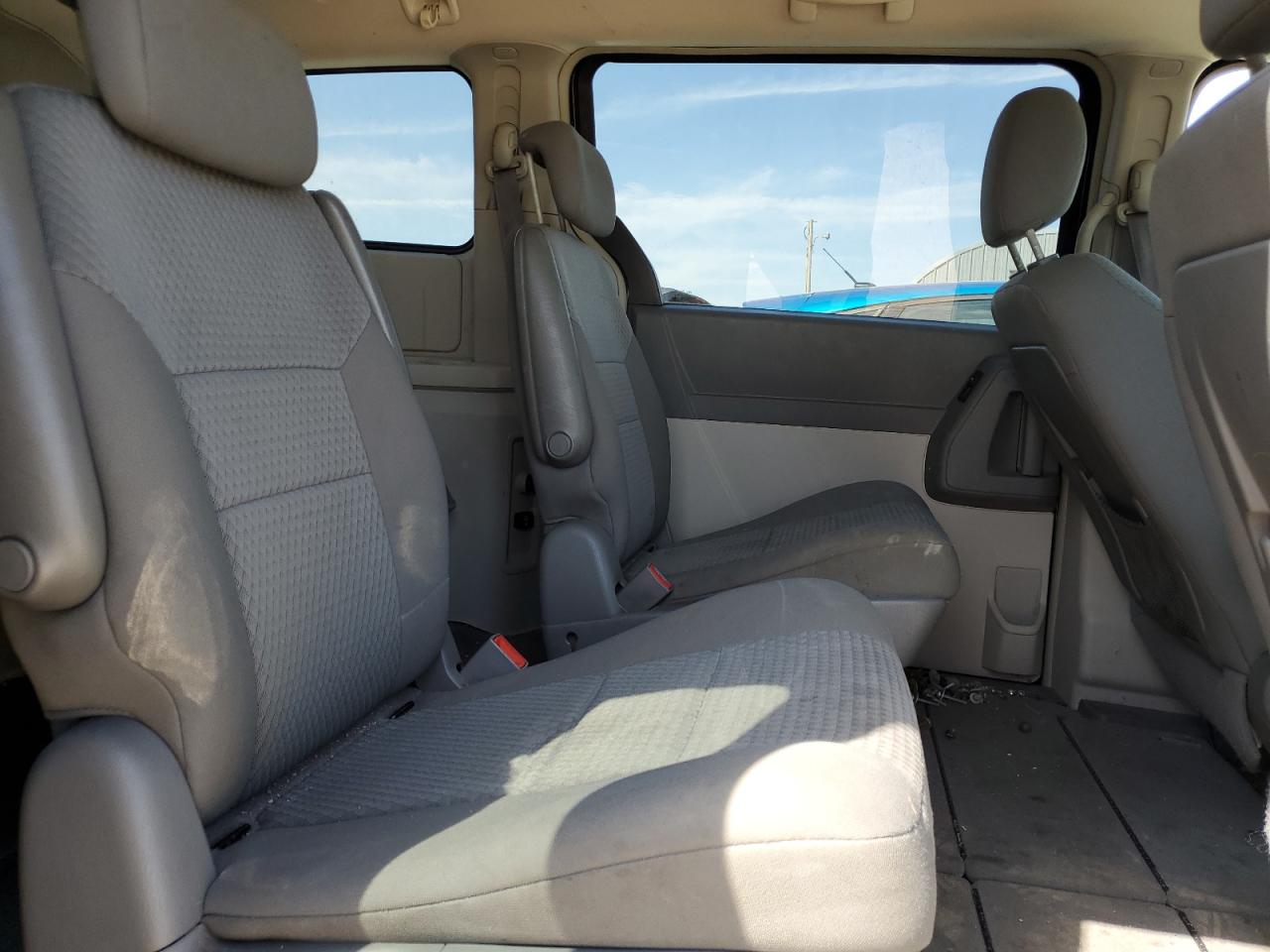 Dodge Caravan Sxt Image 13