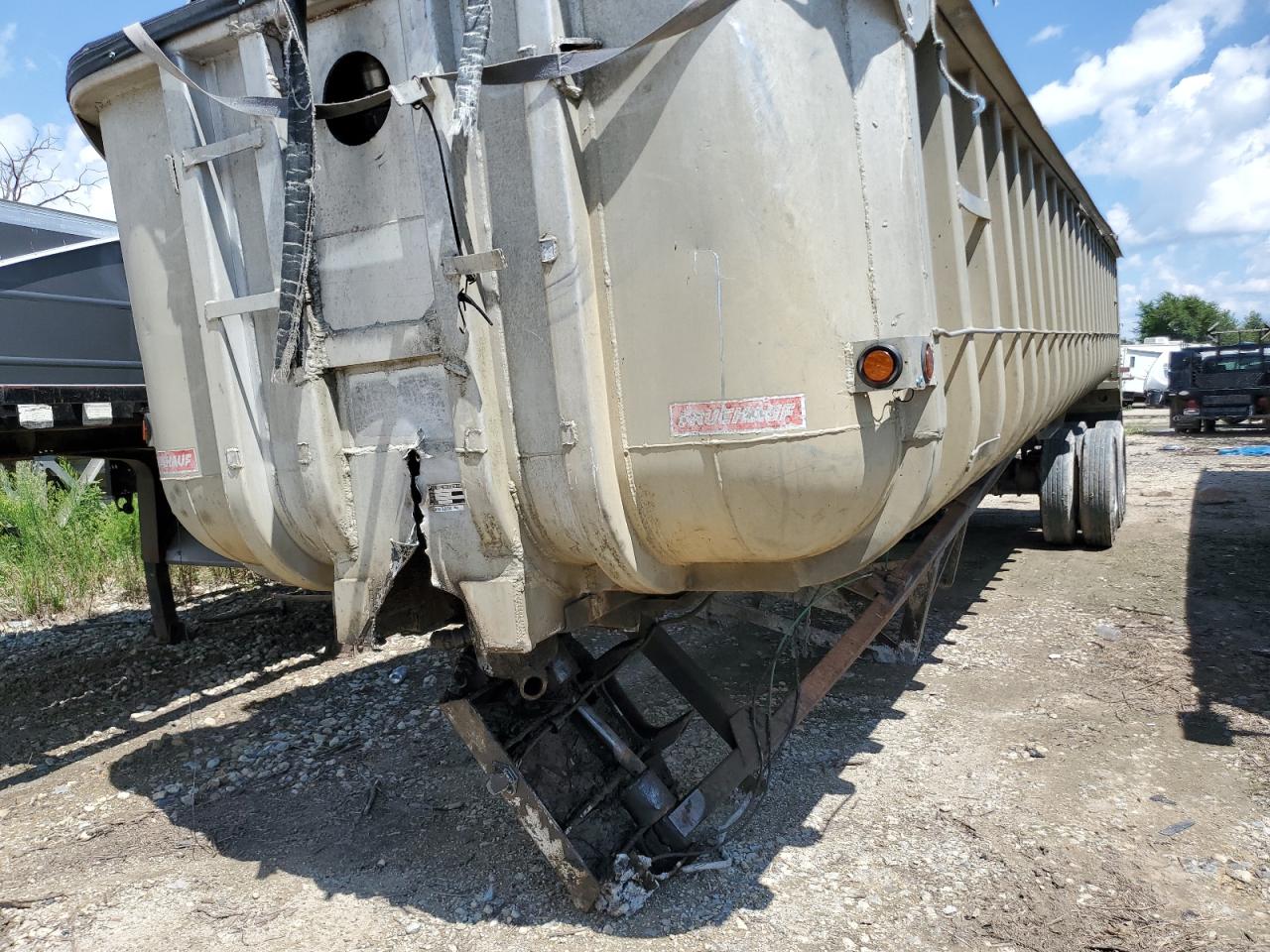 Fruehauf Trailer Image 5