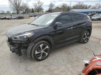  Salvage Hyundai TUCSON