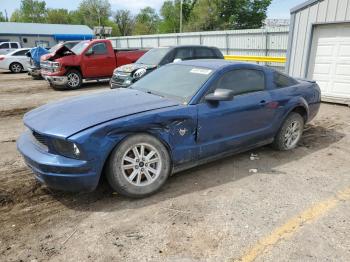  Salvage Ford Mustang