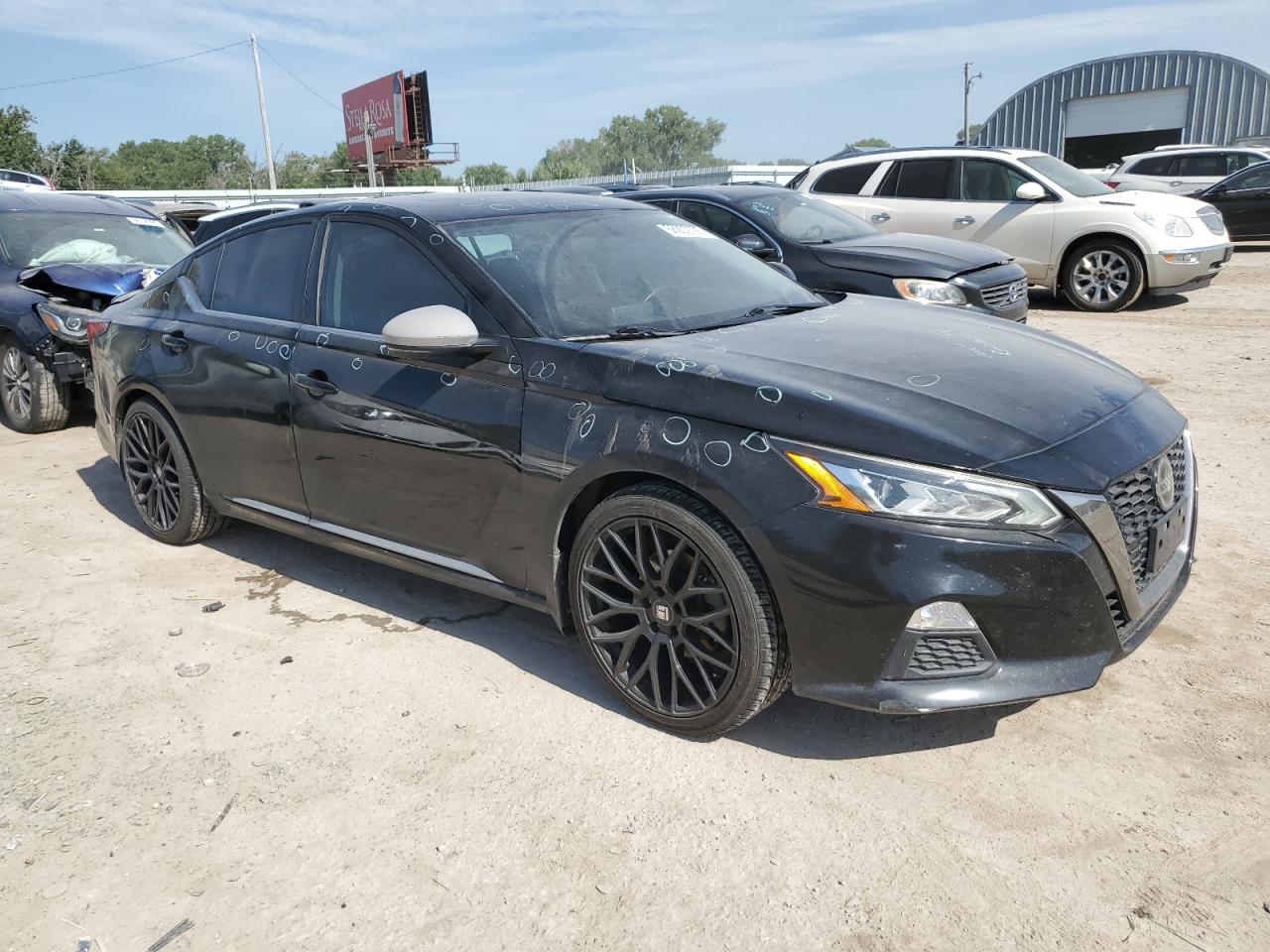 Nissan Altima Sr Image 8