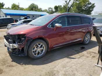  Salvage Chrysler Pacifica