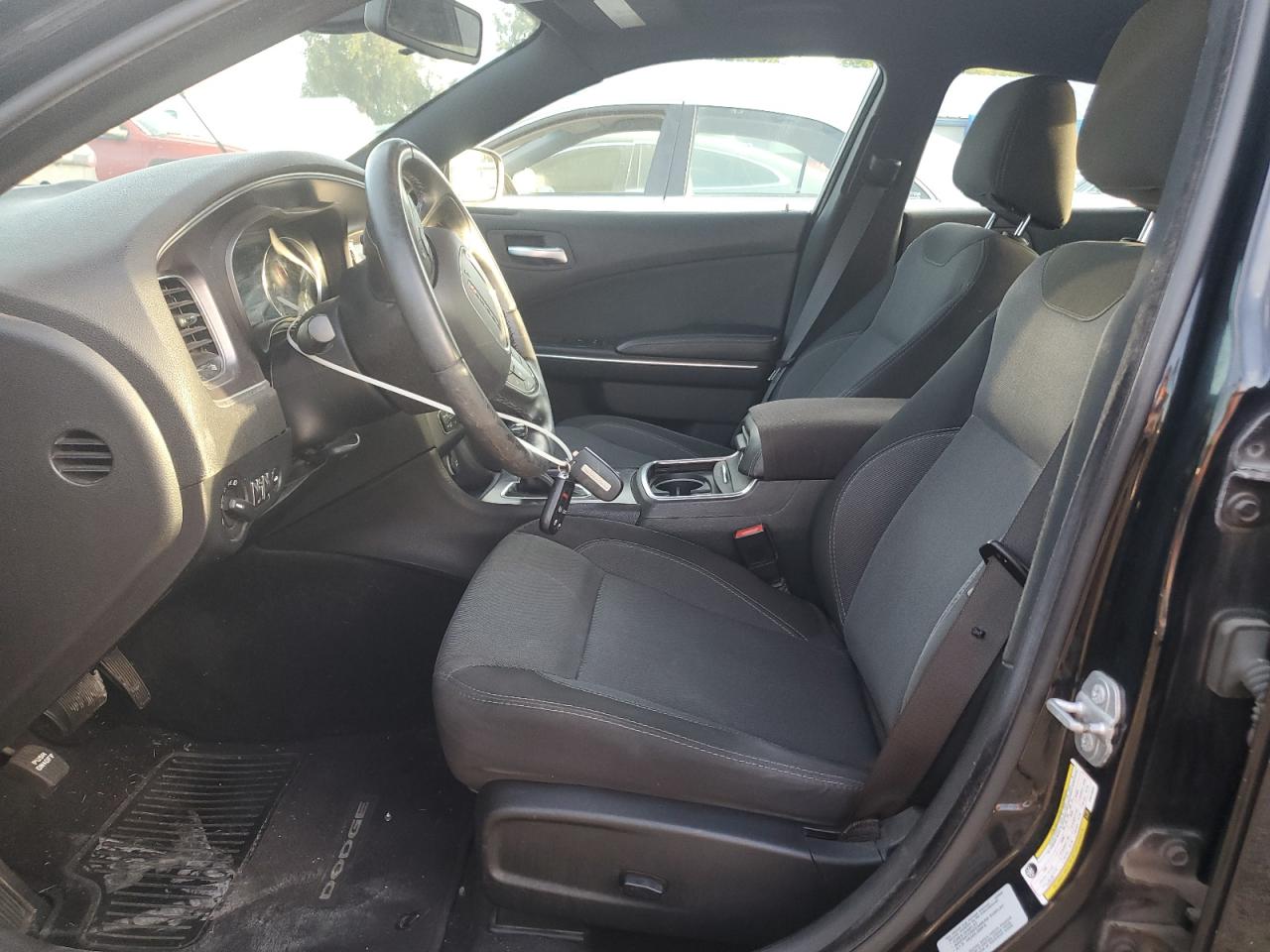 Dodge Charger Se Image 6