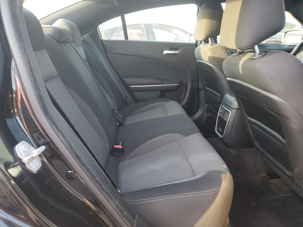 Dodge Charger Se Image 10