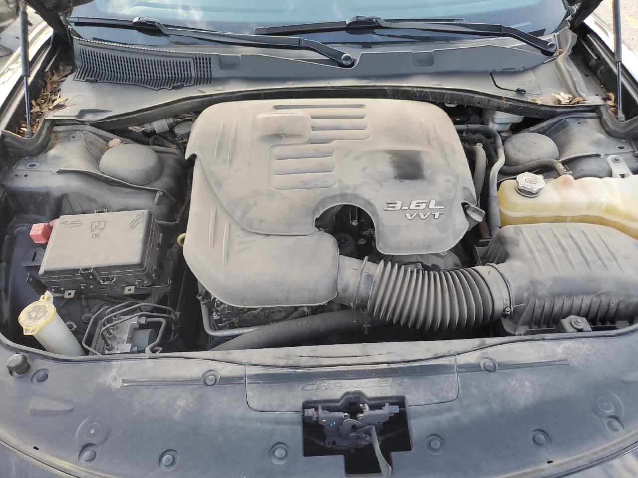 Dodge Charger Se Image 12