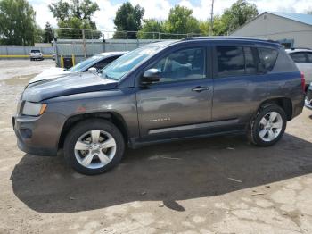  Salvage Jeep Compass