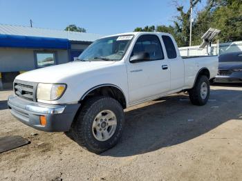  Salvage Toyota Tacoma