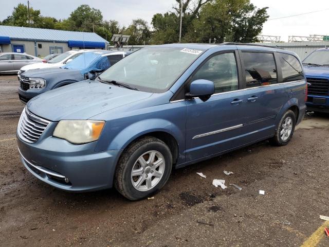  Salvage Chrysler Minivan