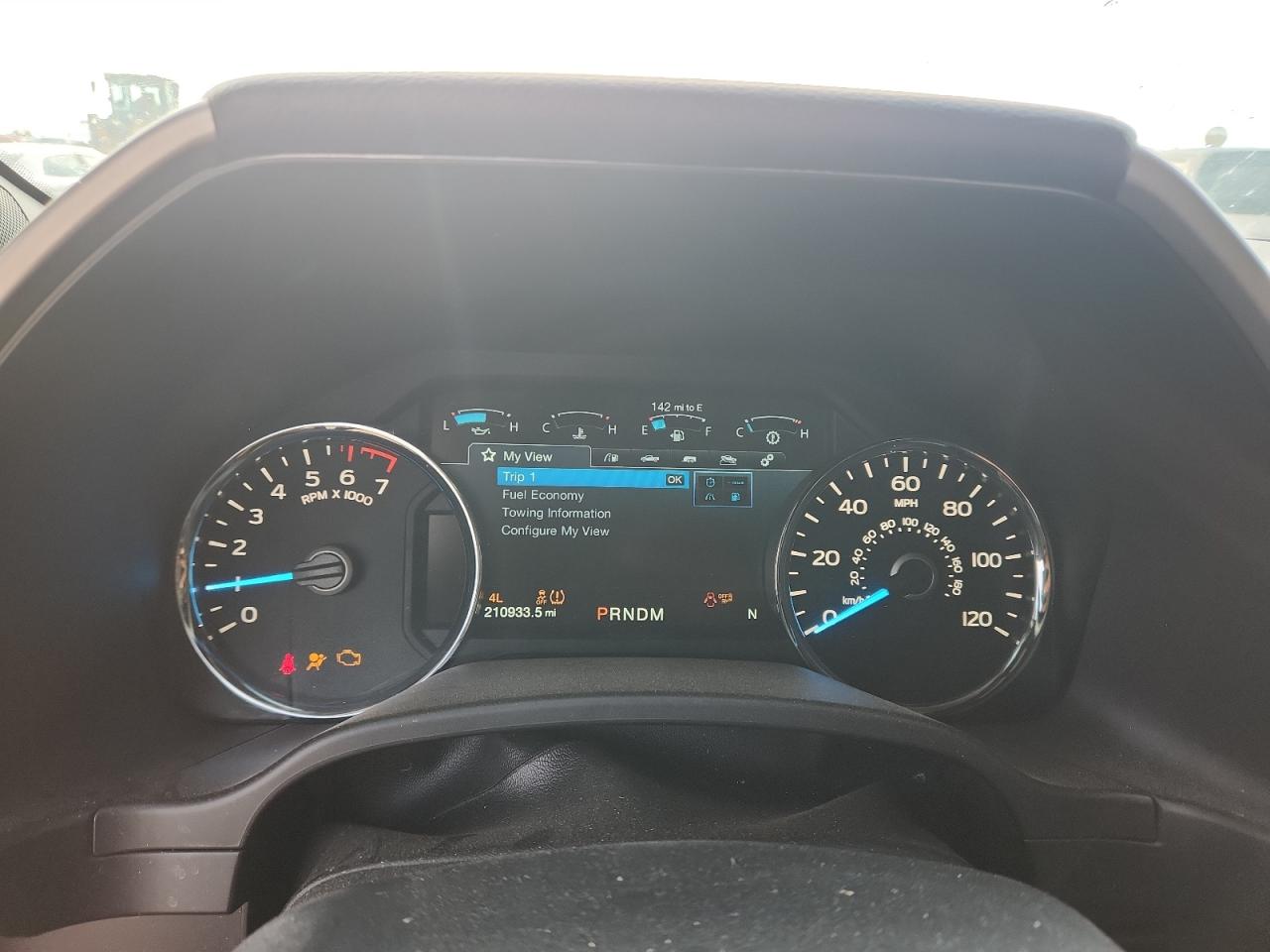 Ford F-150 Supercrew Image 8