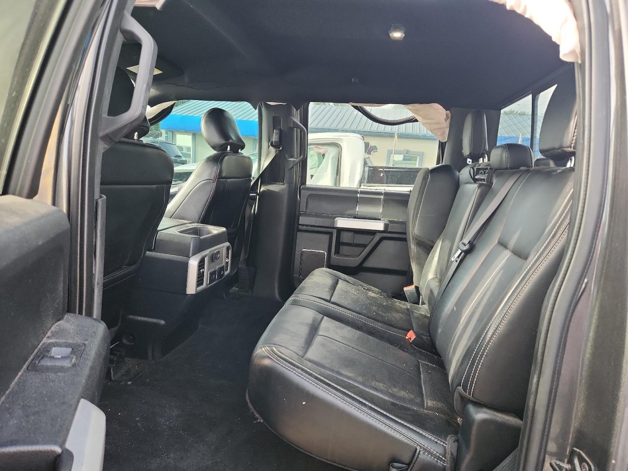 Ford F-150 Supercrew Image 10