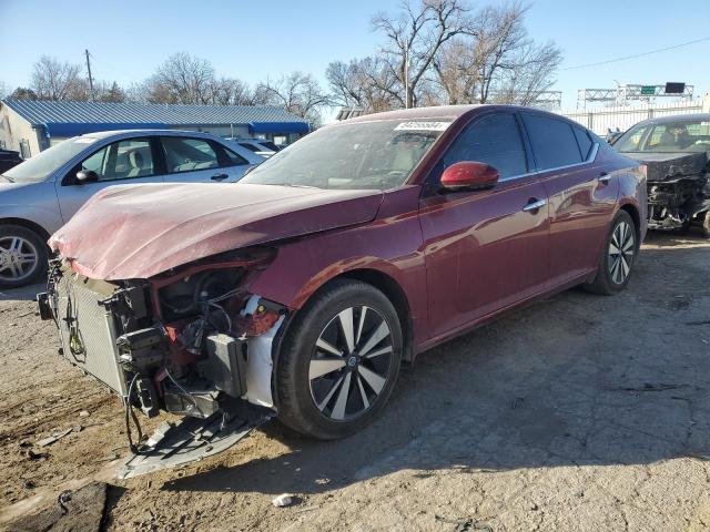  Salvage Nissan Altima