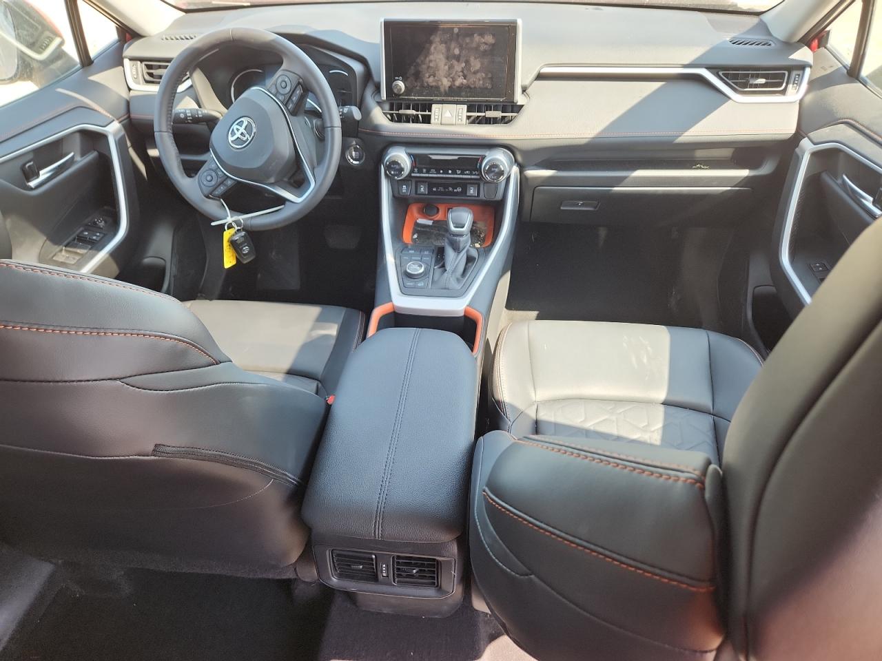 Toyota RAV4 Adventure Image 4