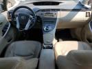 Toyota Prius Image 12