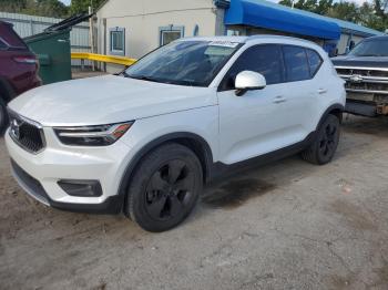  Salvage Volvo XC40
