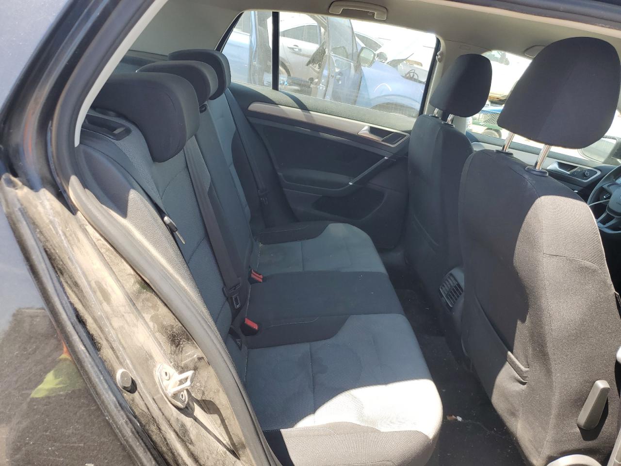 Volkswagen Golf Se Image 11