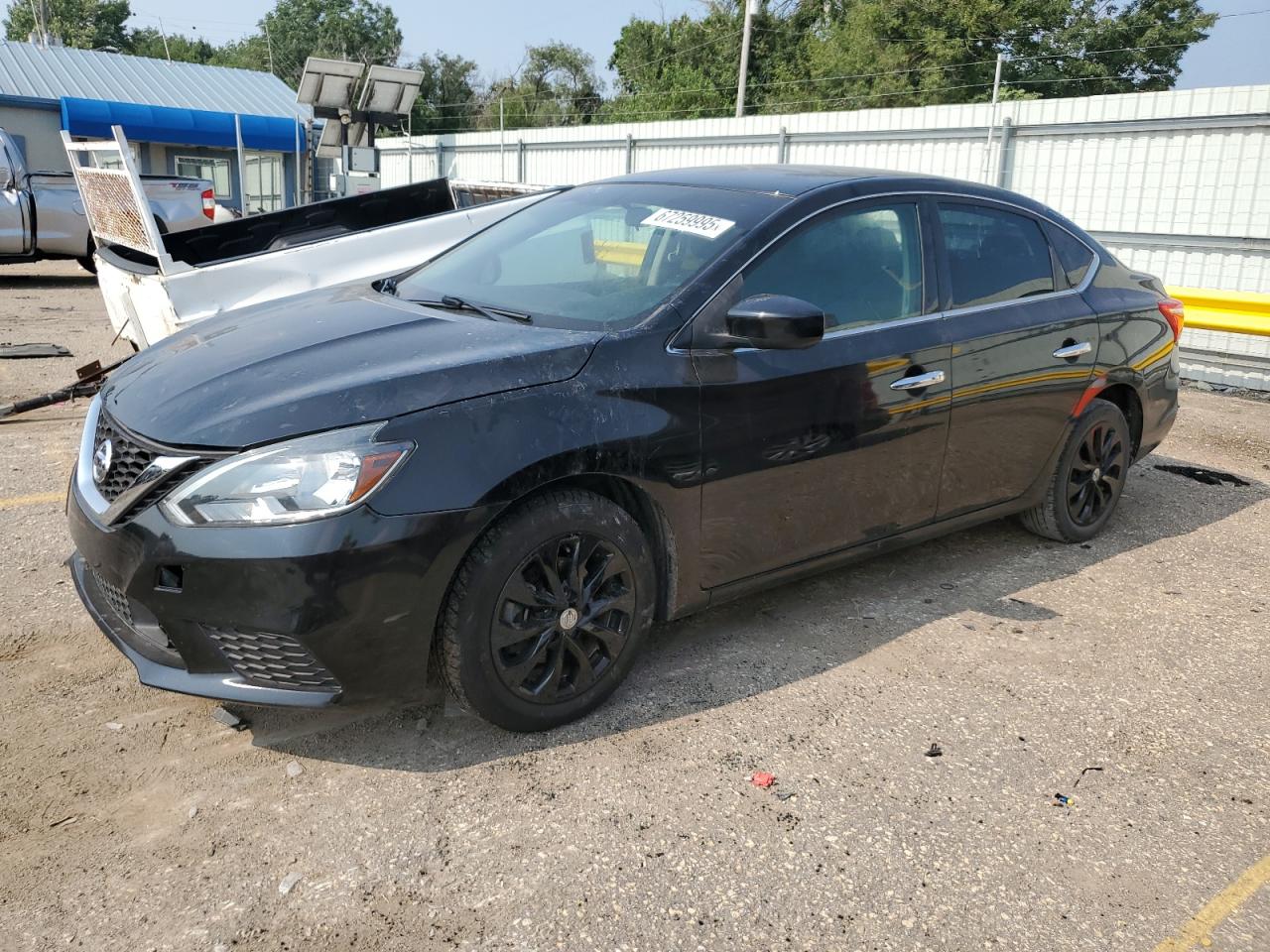 Nissan Sentra S Image 1