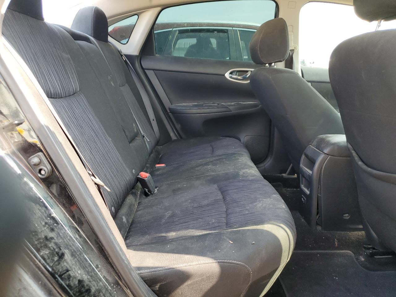 Nissan Sentra S Image 6