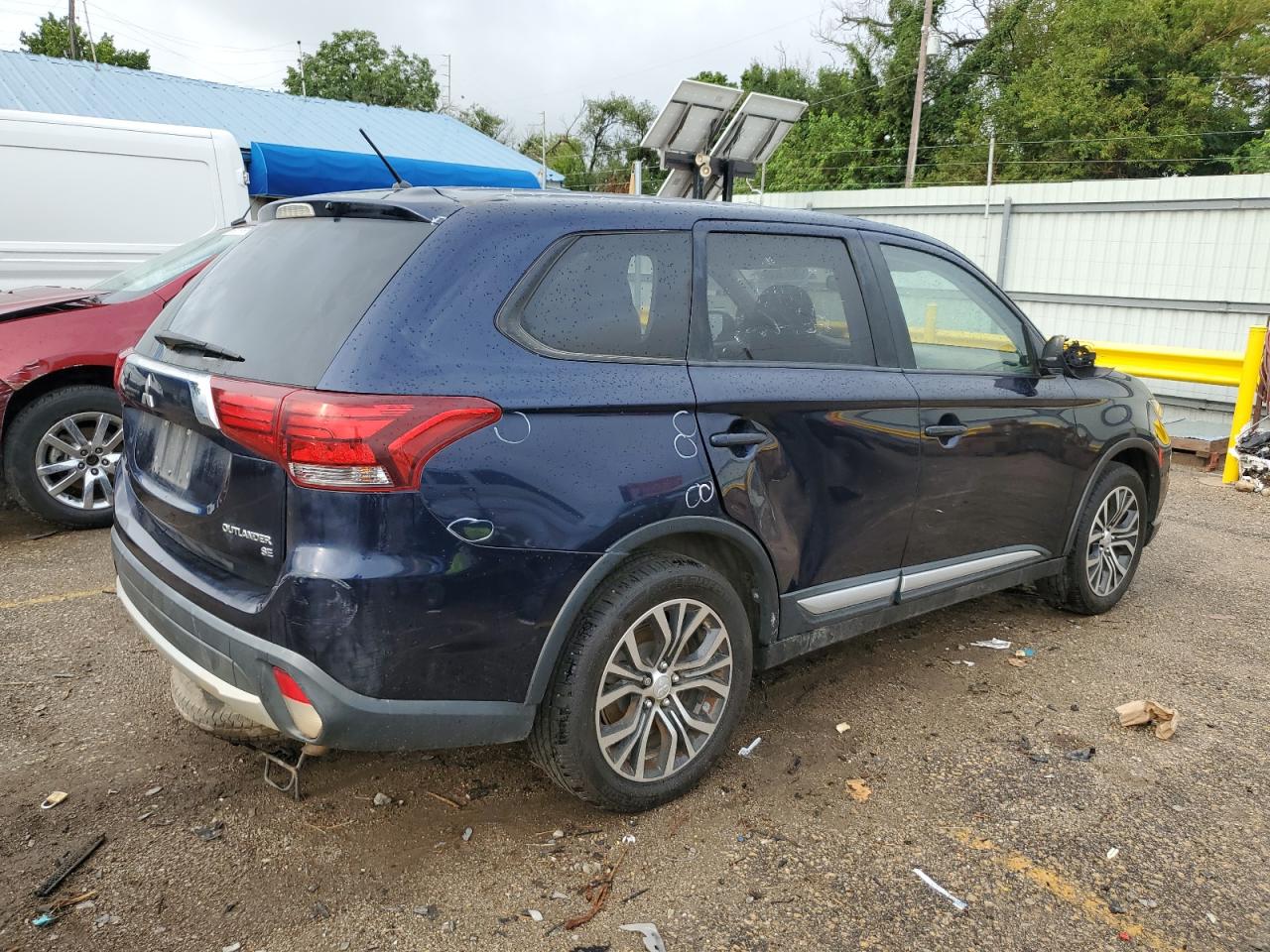 Mitsubishi Outlander Se Image 2