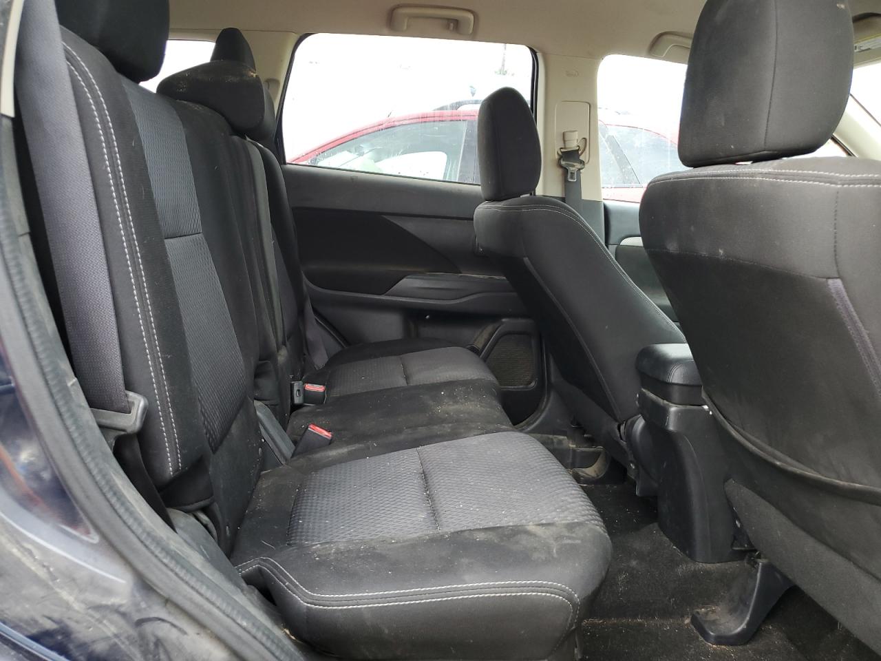 Mitsubishi Outlander Se Image 9