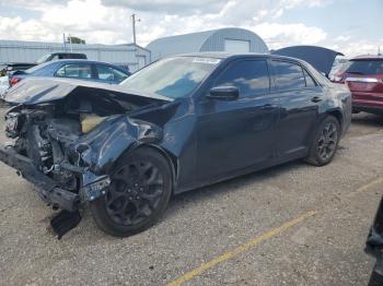  Salvage Chrysler 300